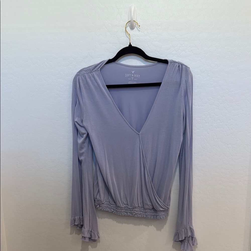 American Eagle Outfitters Purple Blouse is Flattering , light for the summer - Picture 3 of 4